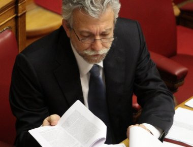 Δικαστικό Μέγαρο Θεσσαλονίκης: Φραστική επίθεση στον Σ.Κοντονή (βίντεο)